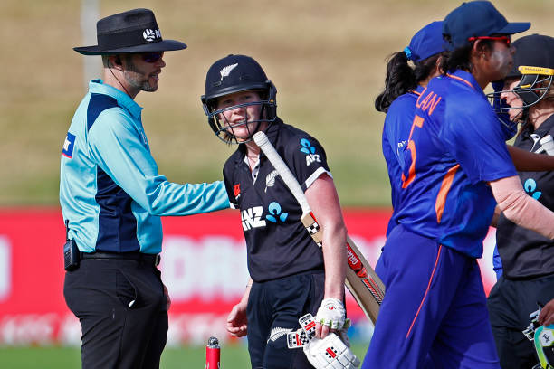 India Women Vs New Zealand Women 1st ODI Highlights & Score